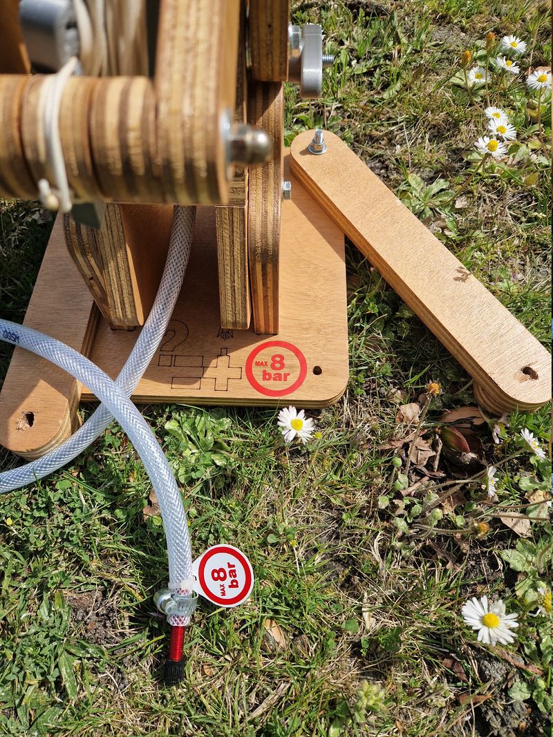 Fabriquer une base de lancement pour des fus es eau 31-rappel consigne de pression max.jpg