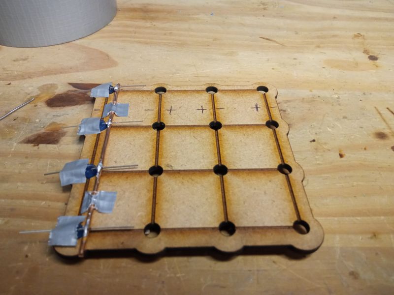 Fichier:Cube LED 4x4x4 IMG 20250616 111626.jpg