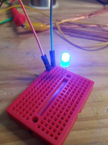 Fichier:Cube LED 4x4x4 IMG 20250625 145742.jpg