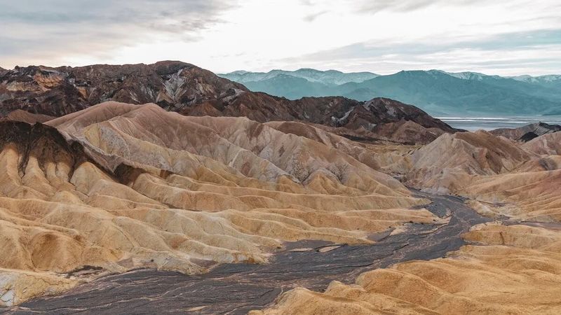 Ia ou pas ia death-valley-national-park-7302-16-9.jpg