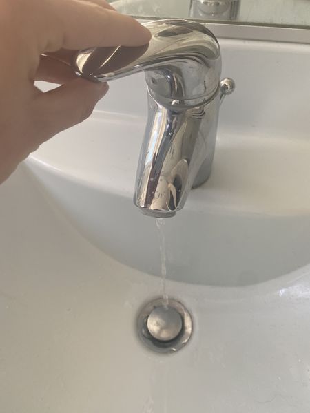 Fichier:La douche du ballon allumer eau.jpg