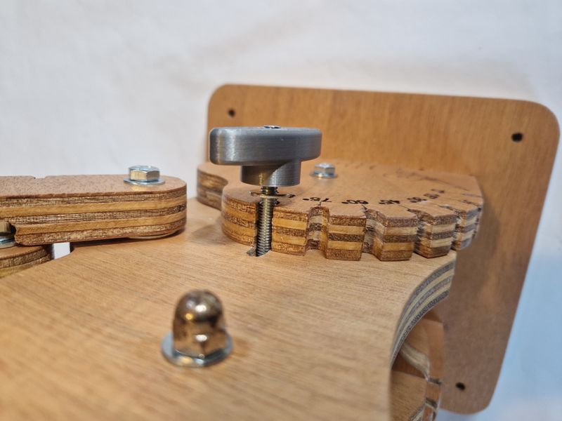 Fabriquer une base de lancement pour des fus es eau 16-poign e d angle.jpg