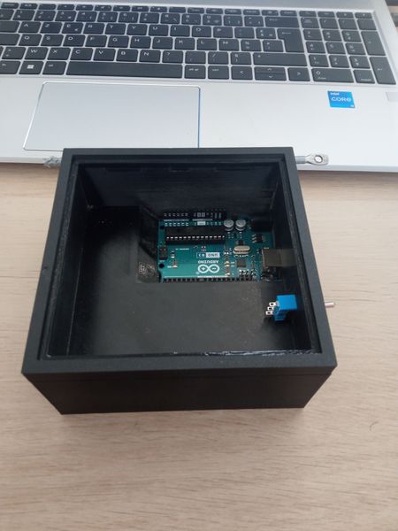 Fichier:Cube LED 4x4x4 IMG 20250619 154938.jpg